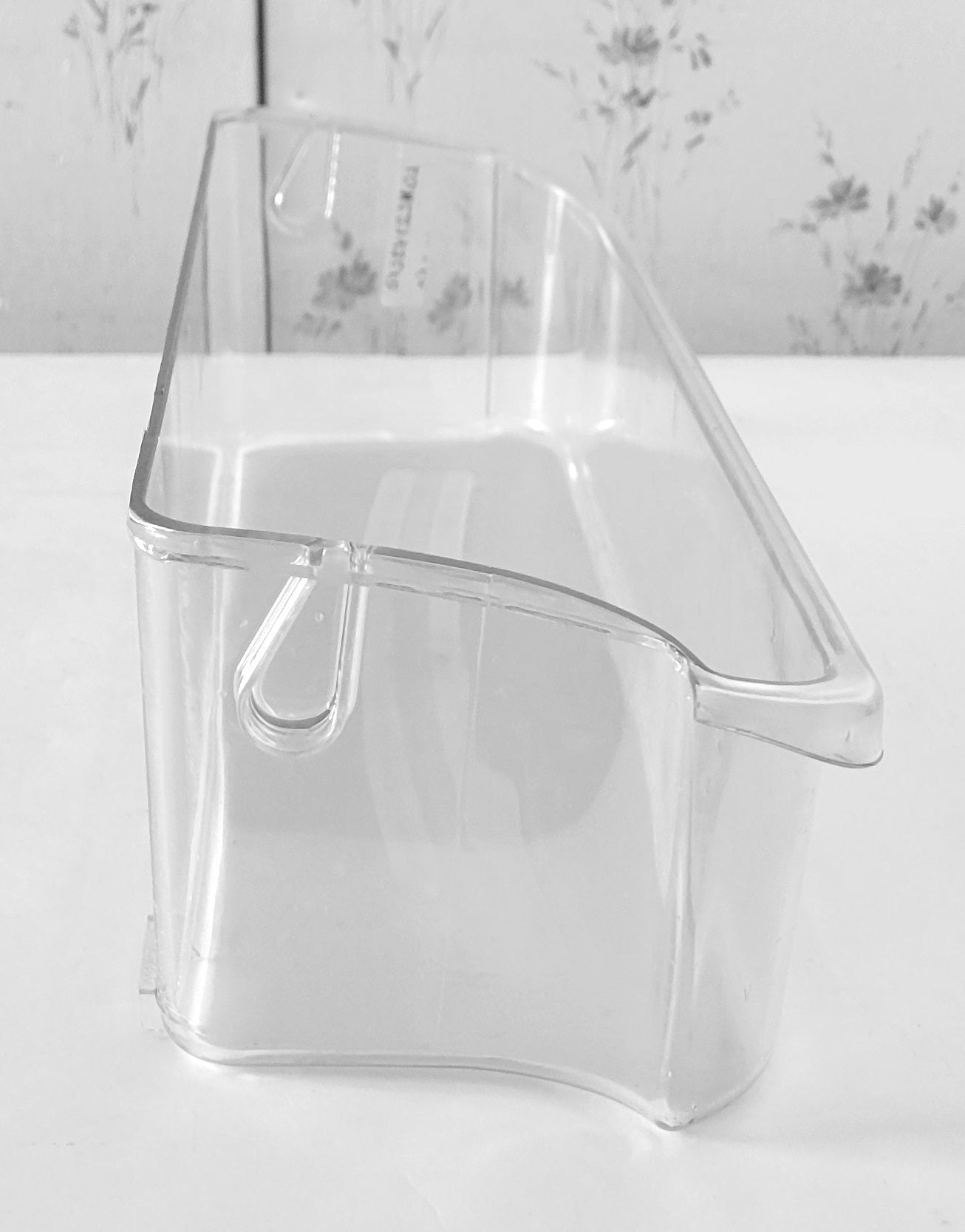 241505301 Frigidaire Refrigerator 2 Liter Door Bin