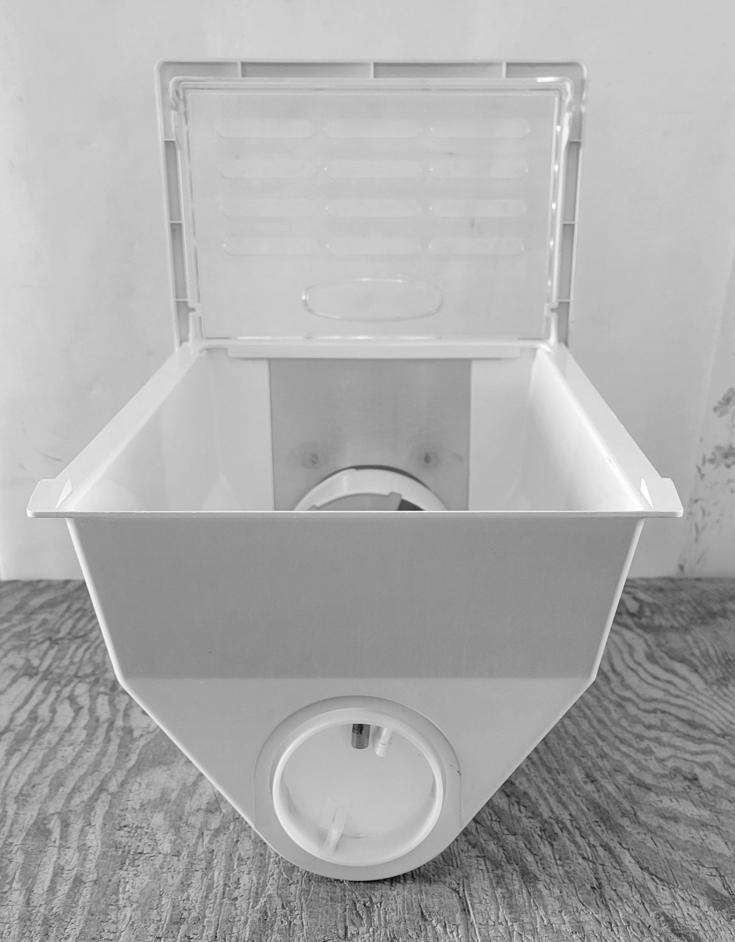 67004193 67004194 Maytag Refrigerator Complete Ice Bin Dispenser