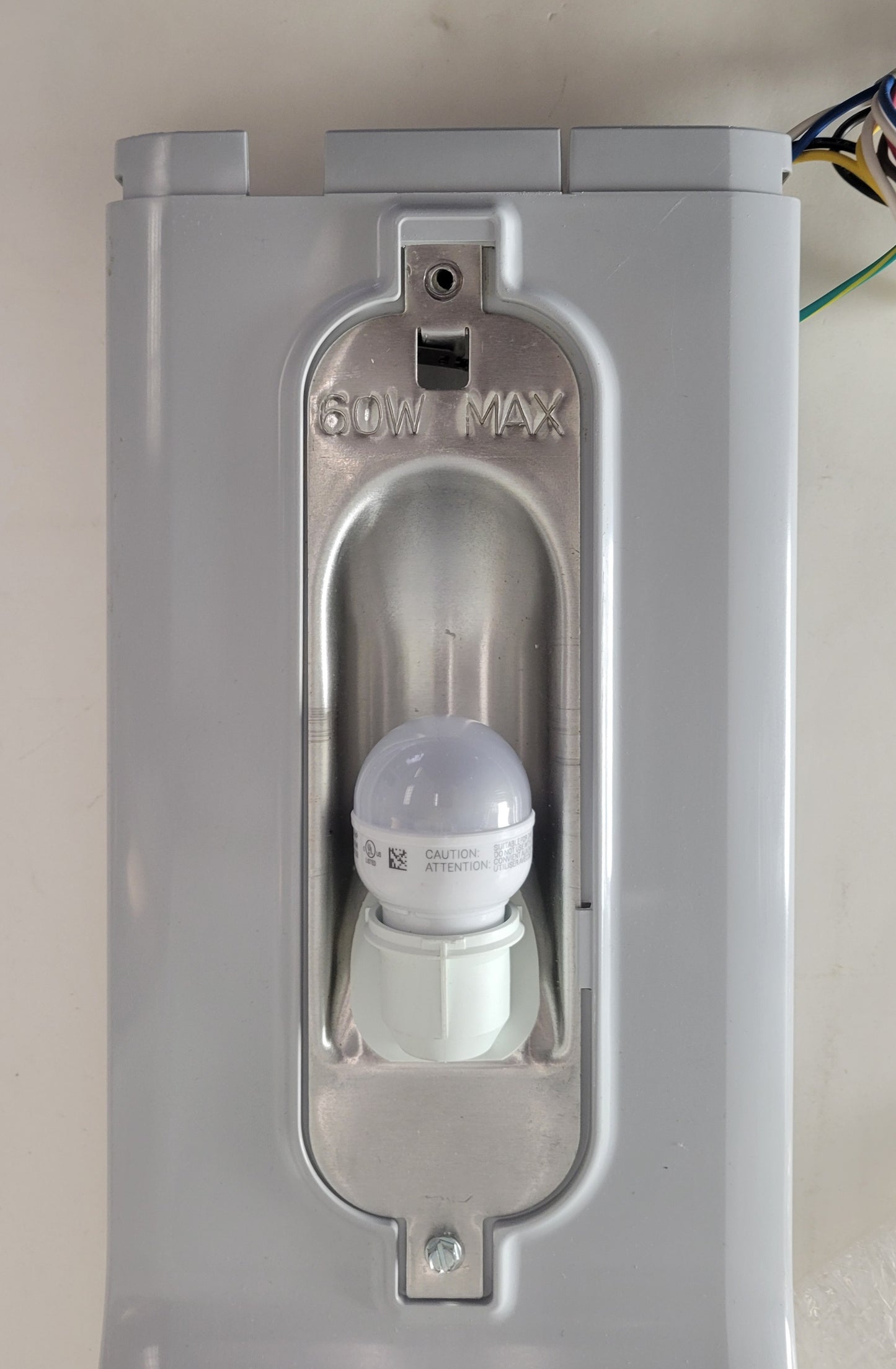 WPW10305175 Whirlpool Refrigerator Air Diffuser and Bulb Assembly