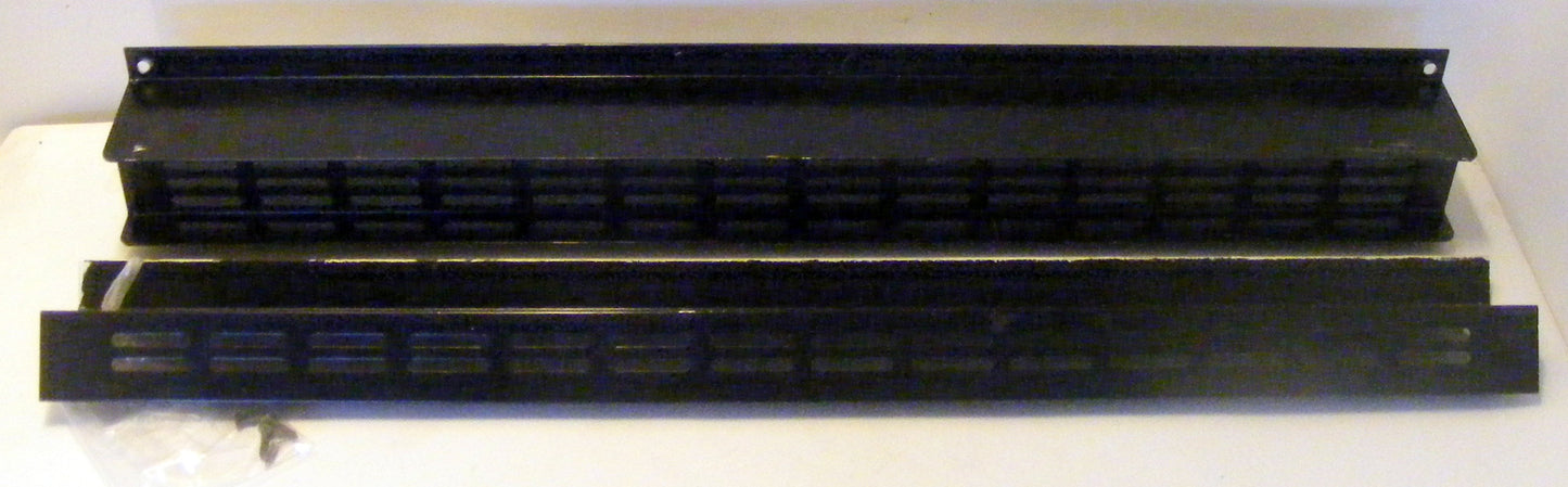 318016823 318176500 Top Trim Set