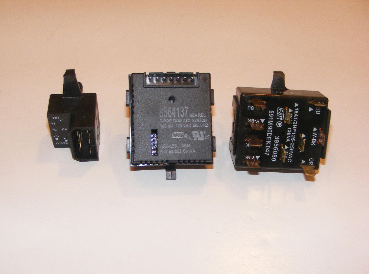 134401700 13172450 134438301 131505902 Whirlpool Washer Temperature Switch Pack