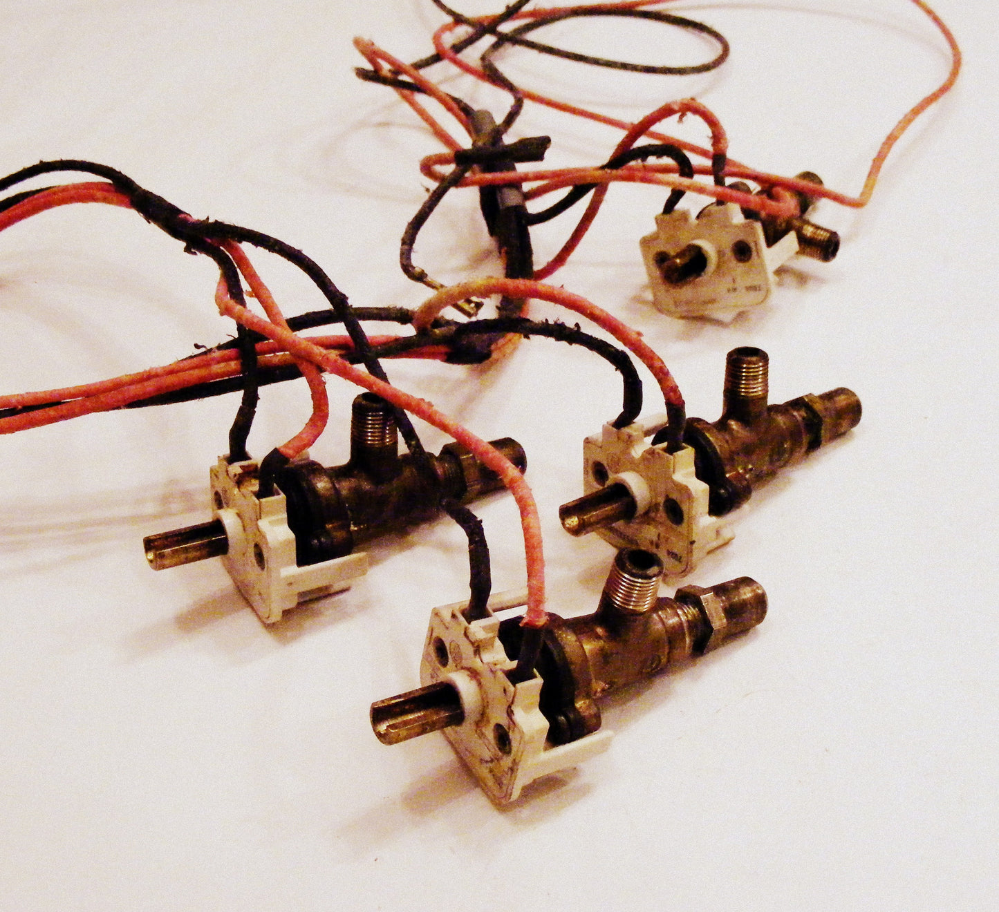 5303288190 316035200 burner valve