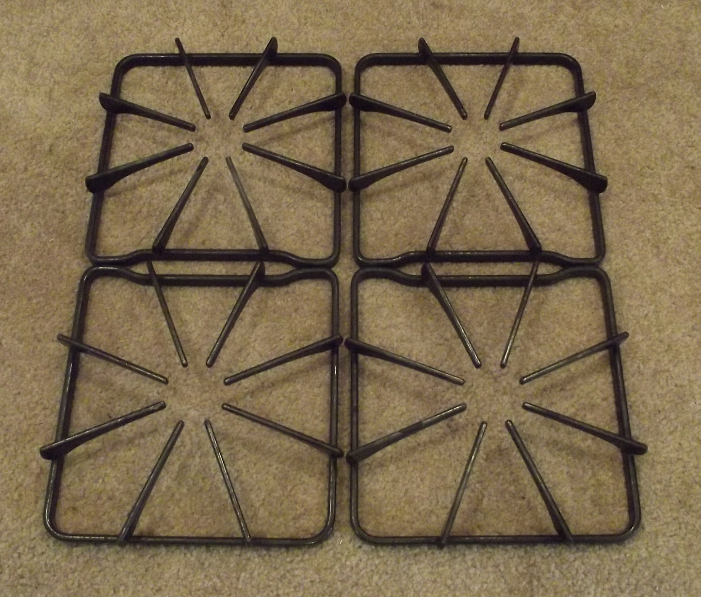 7518P467-60 7518P014-60 Admiral Range Burner Grate Set