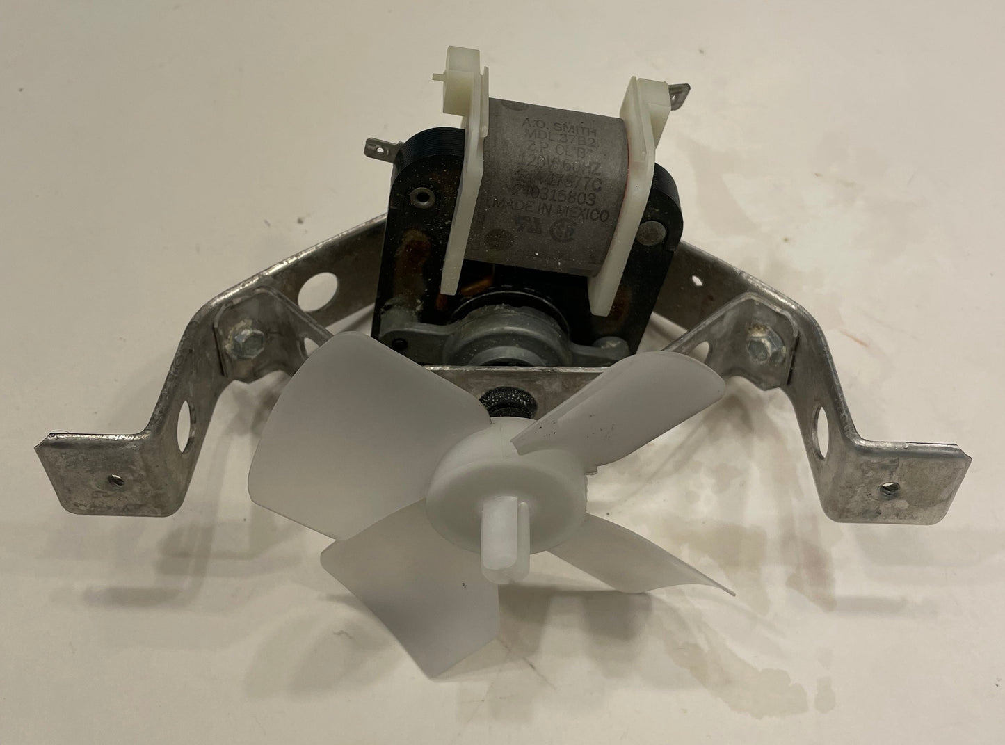 5308000010 5303918549 Frigidaire Refrigerator Evaporator Fan Motor