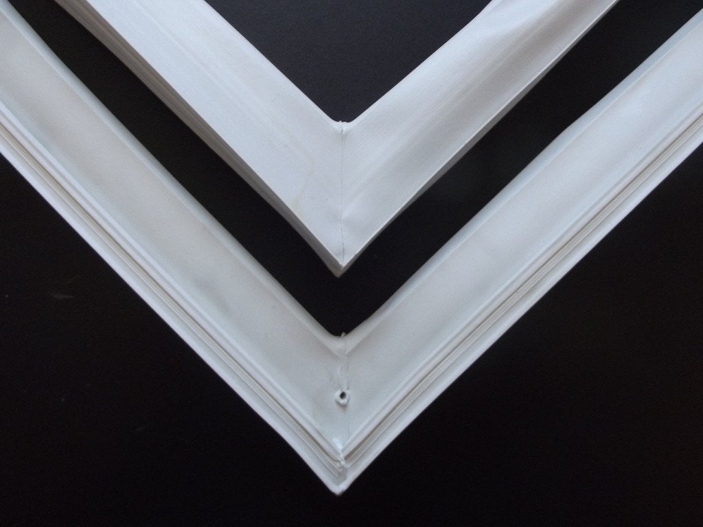 839858 Whirlpool Upright Freezer White Door Gasket Seal