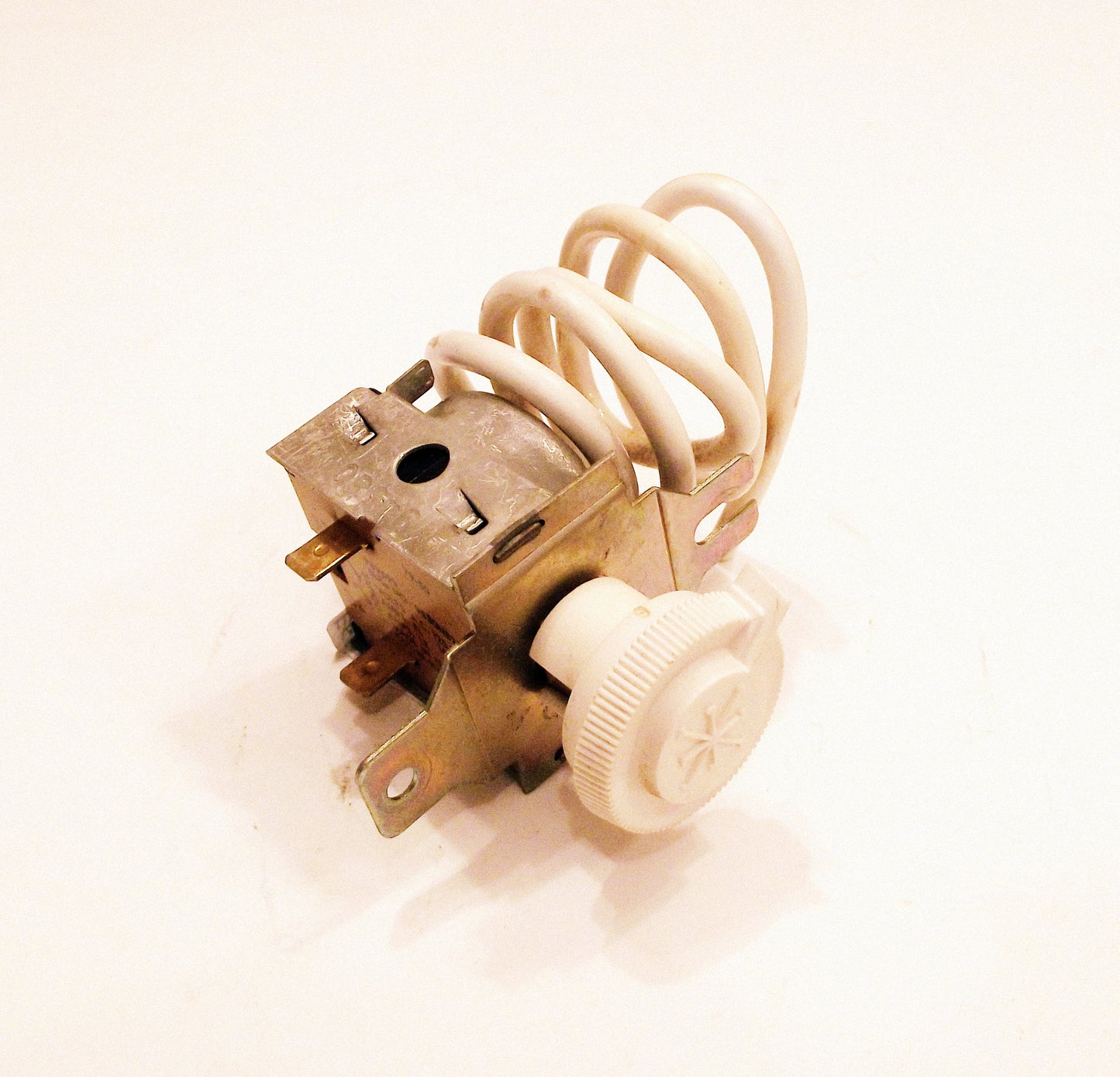 989699 819470 Whirlpool Refrigerator Temperature Cold Control