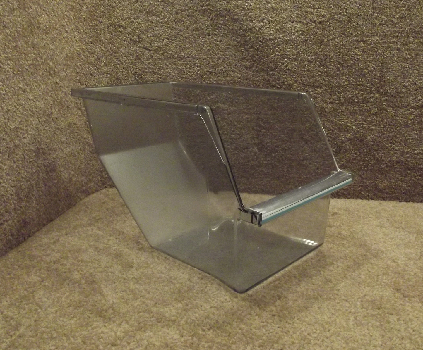 WR21X180 freezer drawer pan