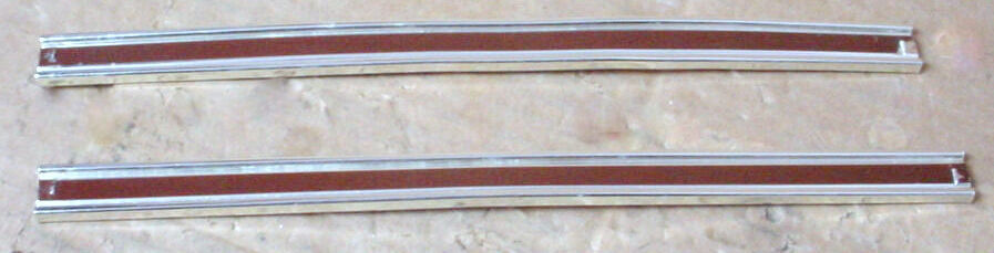 WR71X1448 door trim