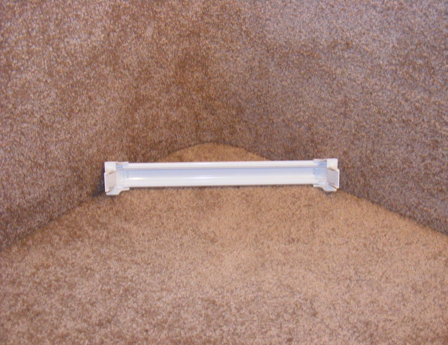 WR17X11351 Door Rail 2