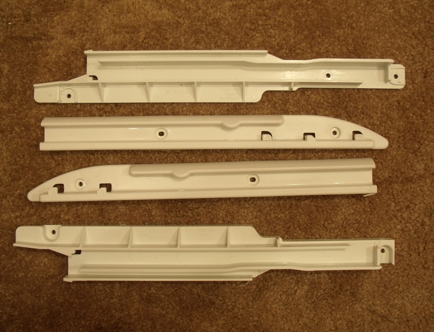 WR72X10134 WR72X10169 Rail and Bracket Set