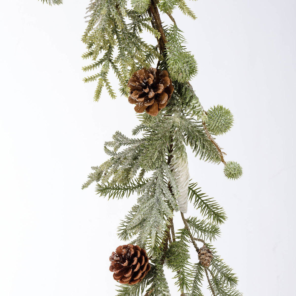 Glittered Evergreen & Pinecone Christmas Garland | Holiday Décor
