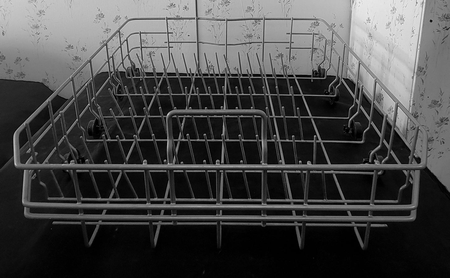 A06629617 Frigidaire Dishwasher Gray Lower Rack Used