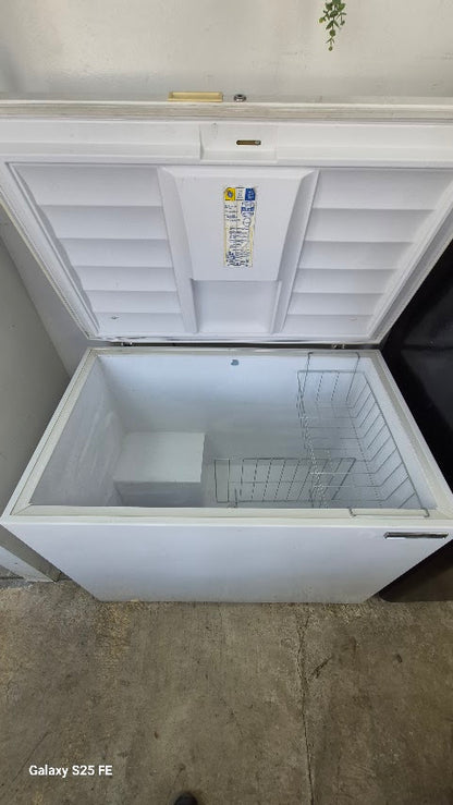 Used Reconditioned White GE 15.0 Cu. Ft. Chest Freezer