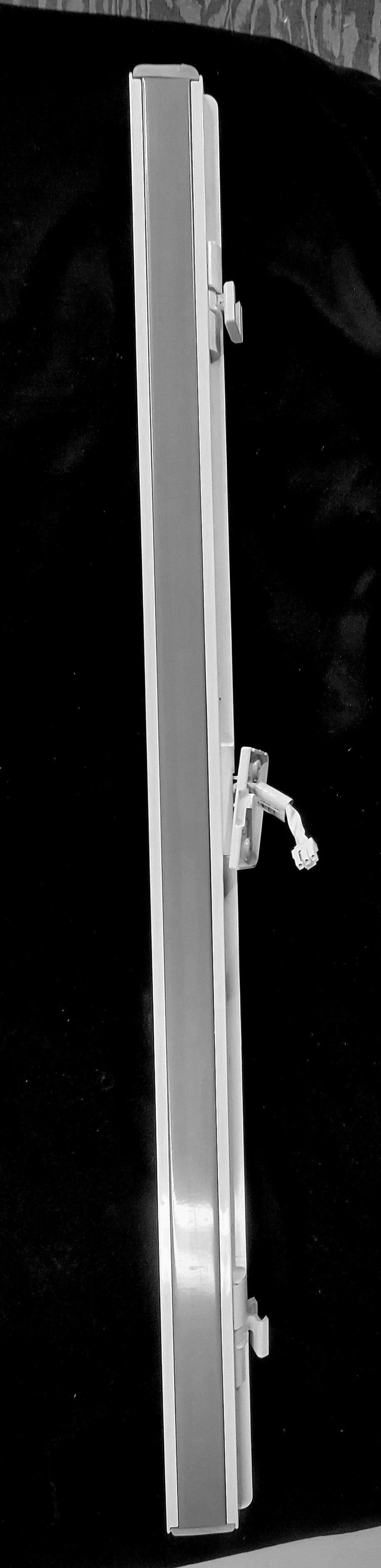 DA97-12683A Samsung Refrigerator Door Flipper Mullion