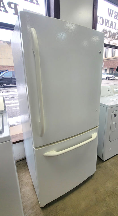 Used Reconditioned GE White Bottom Mount Refrigerator