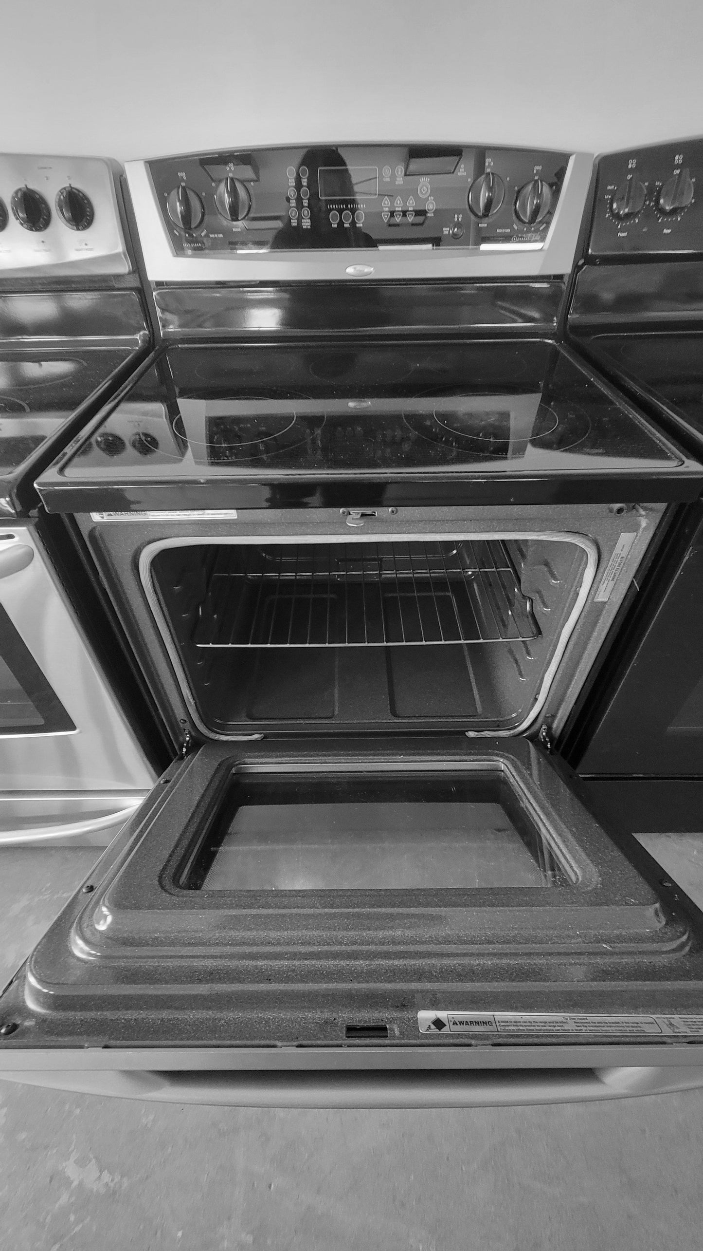 Used Reconditioned Whirlpool Electric Stainless Black Glass Top Range Stove