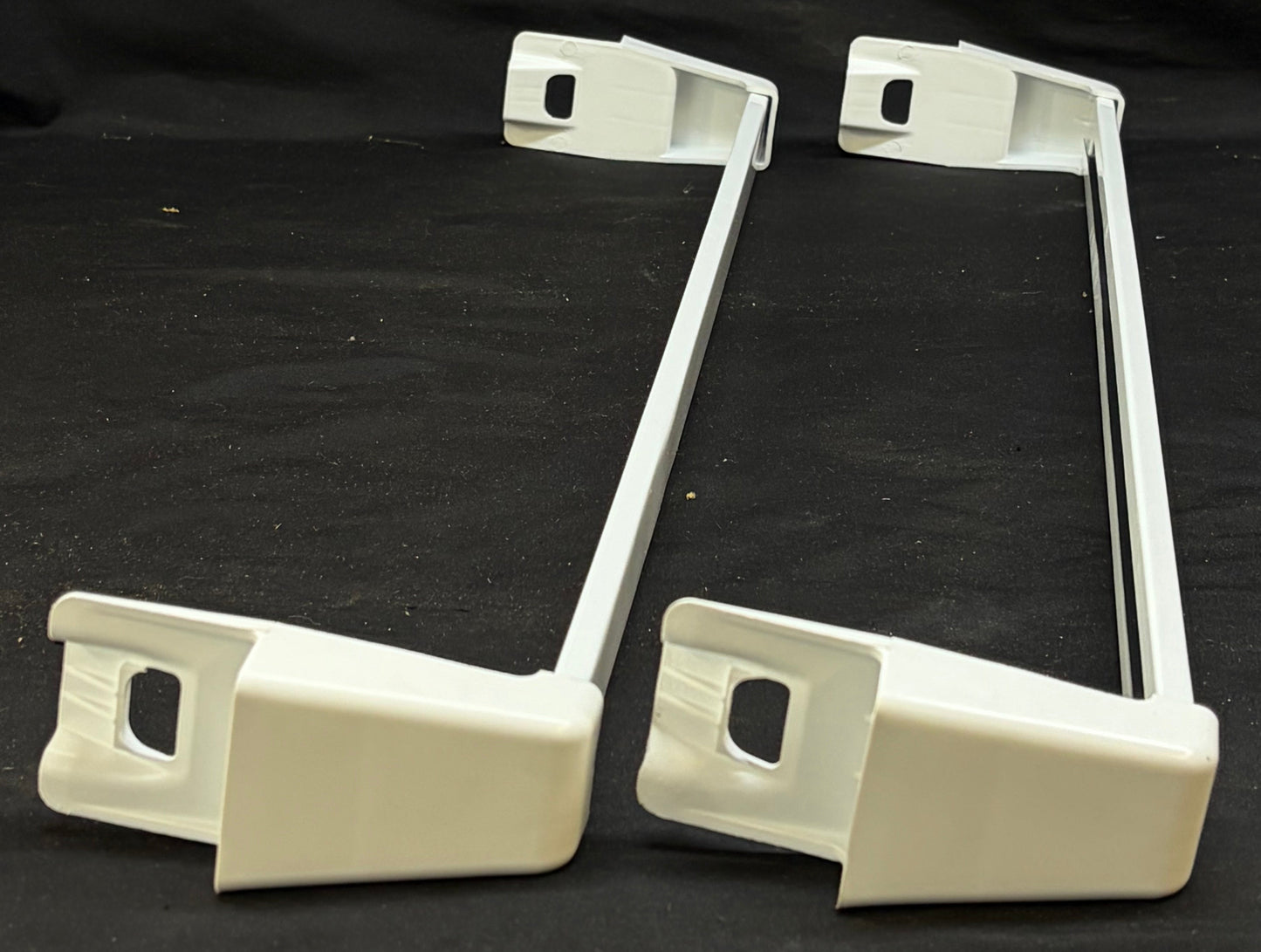 W11126055 WP2156003 Whirlpool Refrigerator Freezer Used OEM Door Rail Set