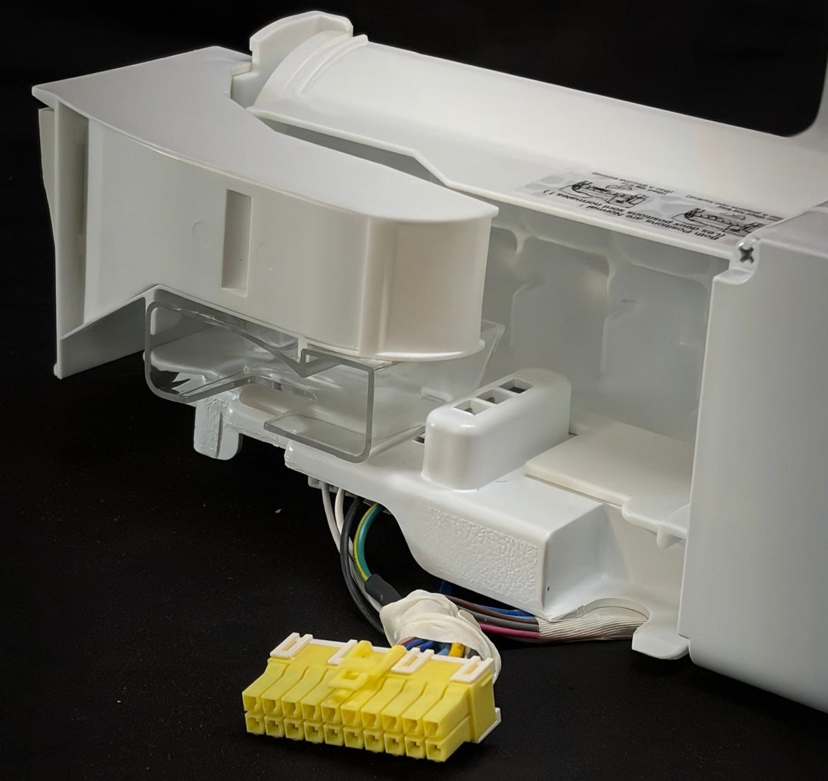 EAU61843013 AEQ73110203 LG Used OEM Refrigerator Ice Maker Assembly