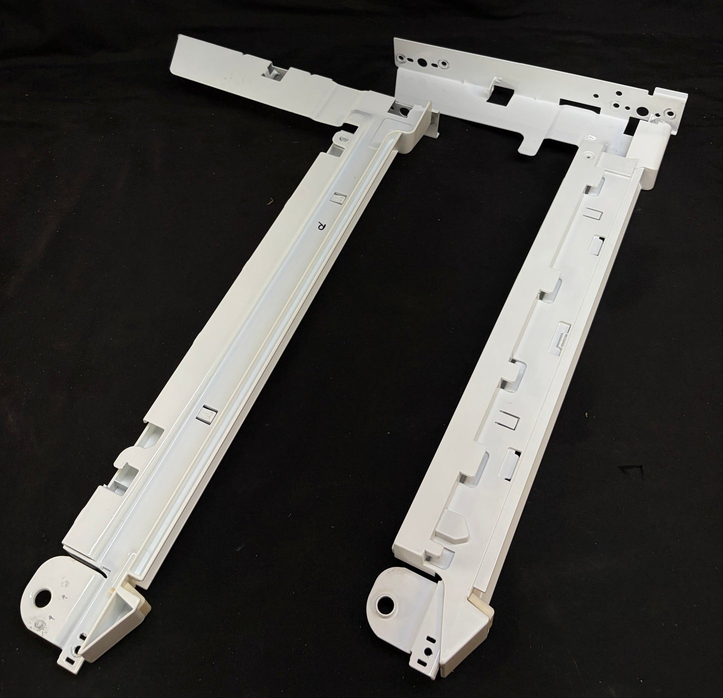 MCD62287402 MCD62287401 LG Refrigerator Used OEM Freezer Basket Connector Rail Support