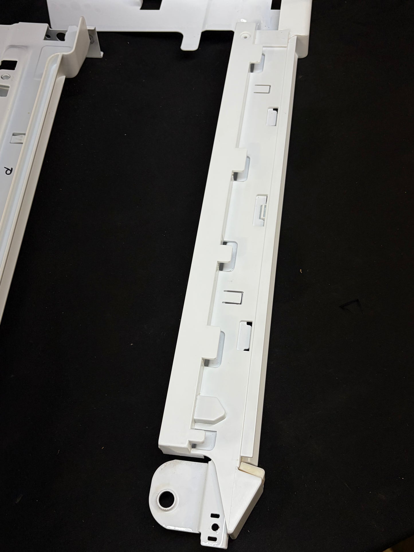 MCD62287402 MCD62287401 LG Refrigerator Used OEM Freezer Basket Connector Rail Support