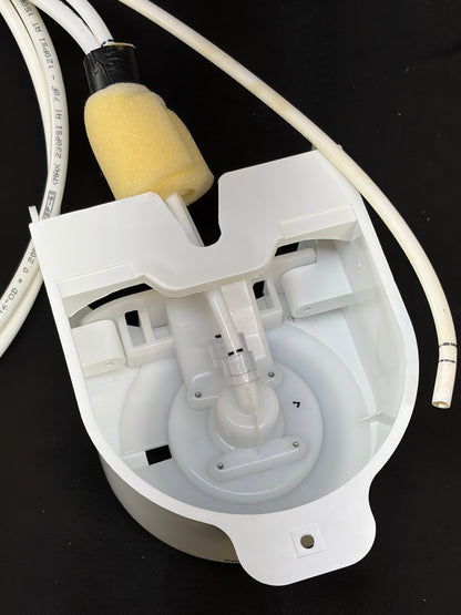 MCK67694802 ADQ73553708 LG Refrigerator Used OEM Filter Head Cover , Water Line + Filter Head