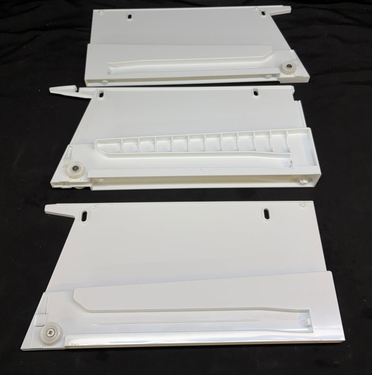 AEC73317602 AEC73317601 AEC73317501 LG Refrigerator Used OEM Crisper Guide Rail Set