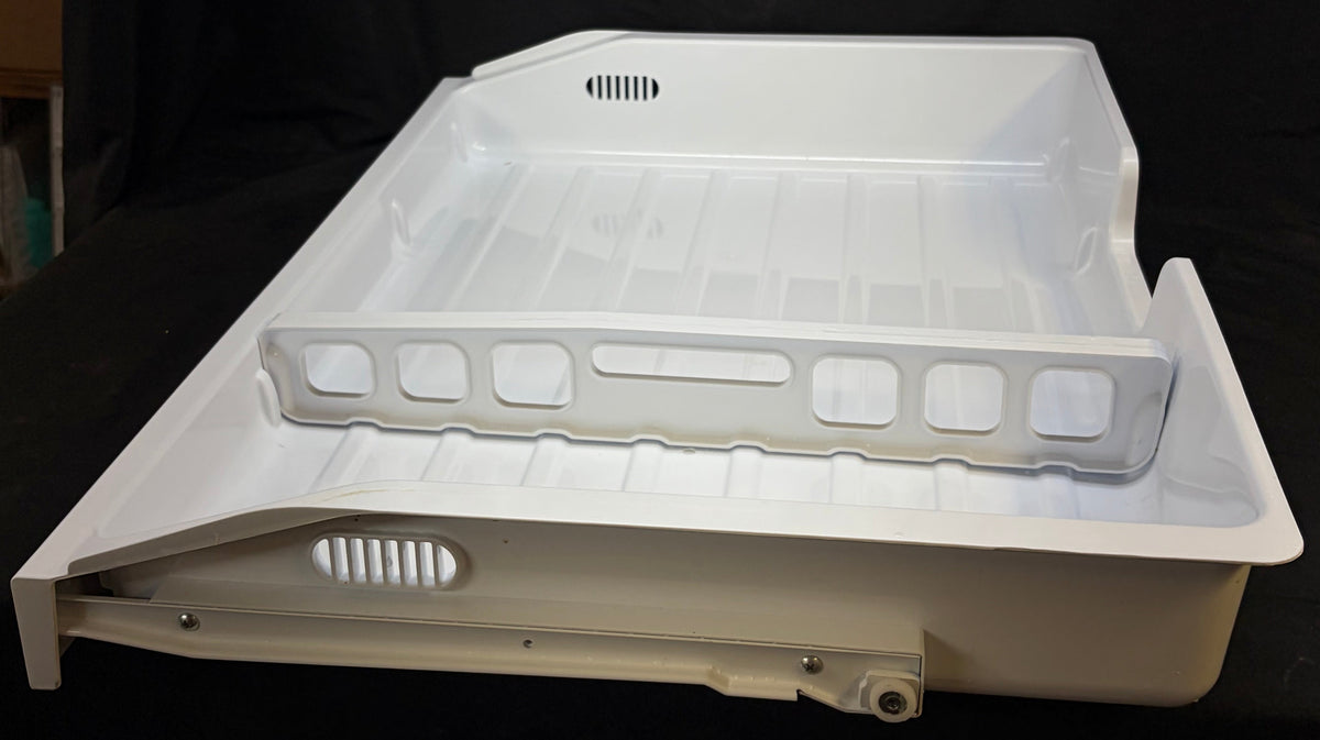 DA97-07011C Samsung Refrigerator Used OEM Deli Drawer