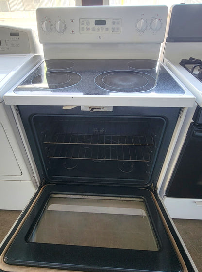 Used Reconditioned GE Electric White Glass Top Range Stove