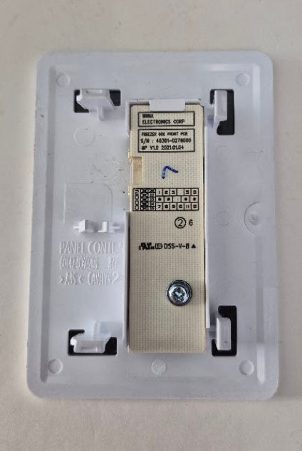 OEM Criterion freezer control board and electronic parts pack CUF208WD1W genuine used 2