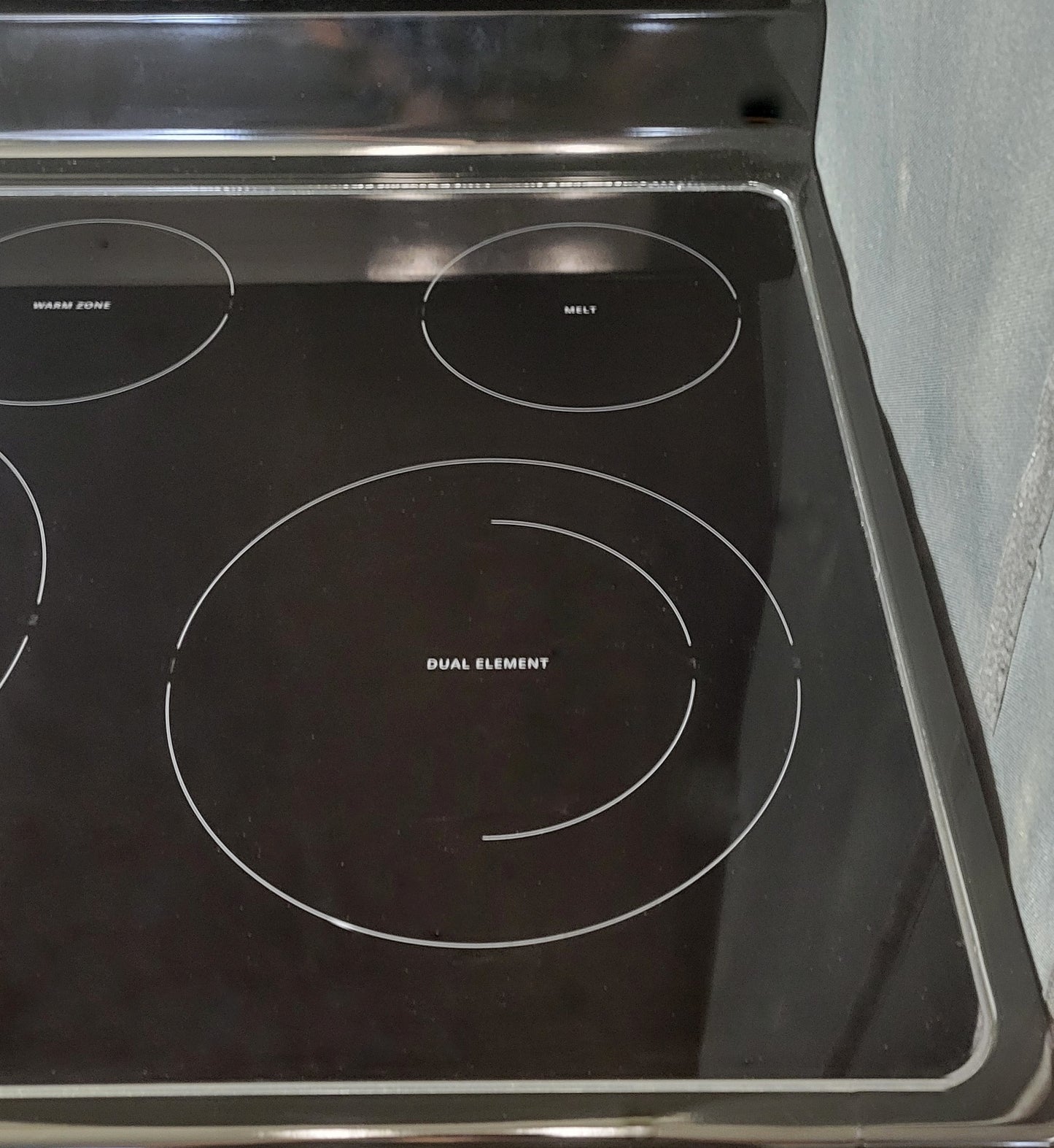 W11183708 Whirlpool Range Black Glass Cooktop