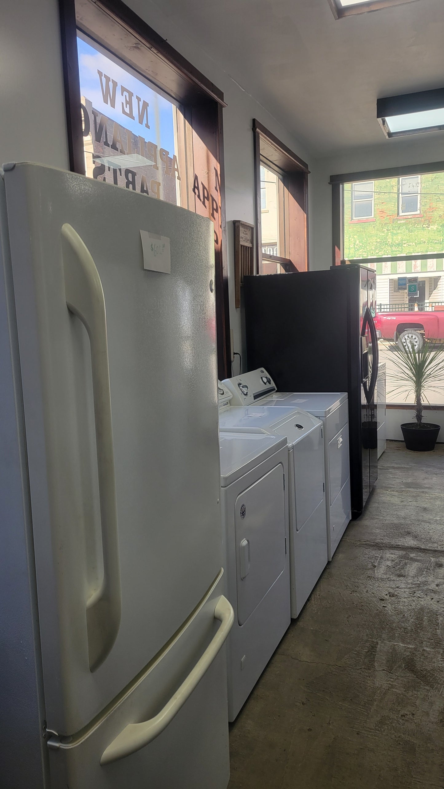 Used Reconditioned Refrigerators Dryers and Gas and Electric Dryers