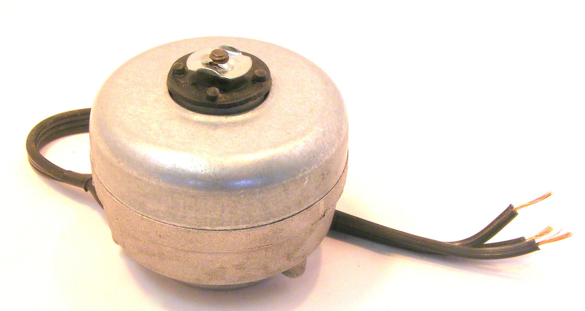 215501901 condensor fan motor 2