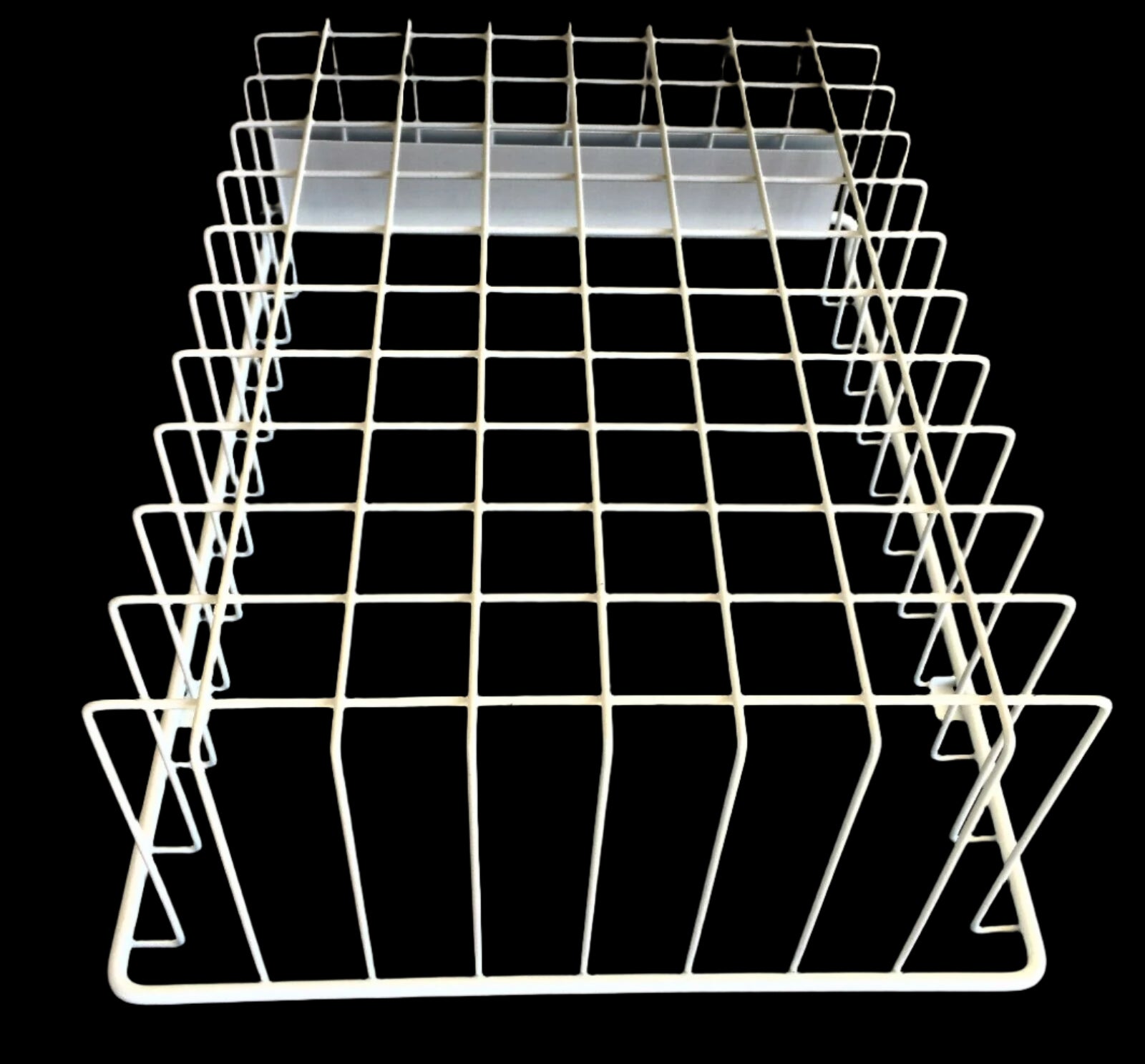 240530502 freezer basket bottom