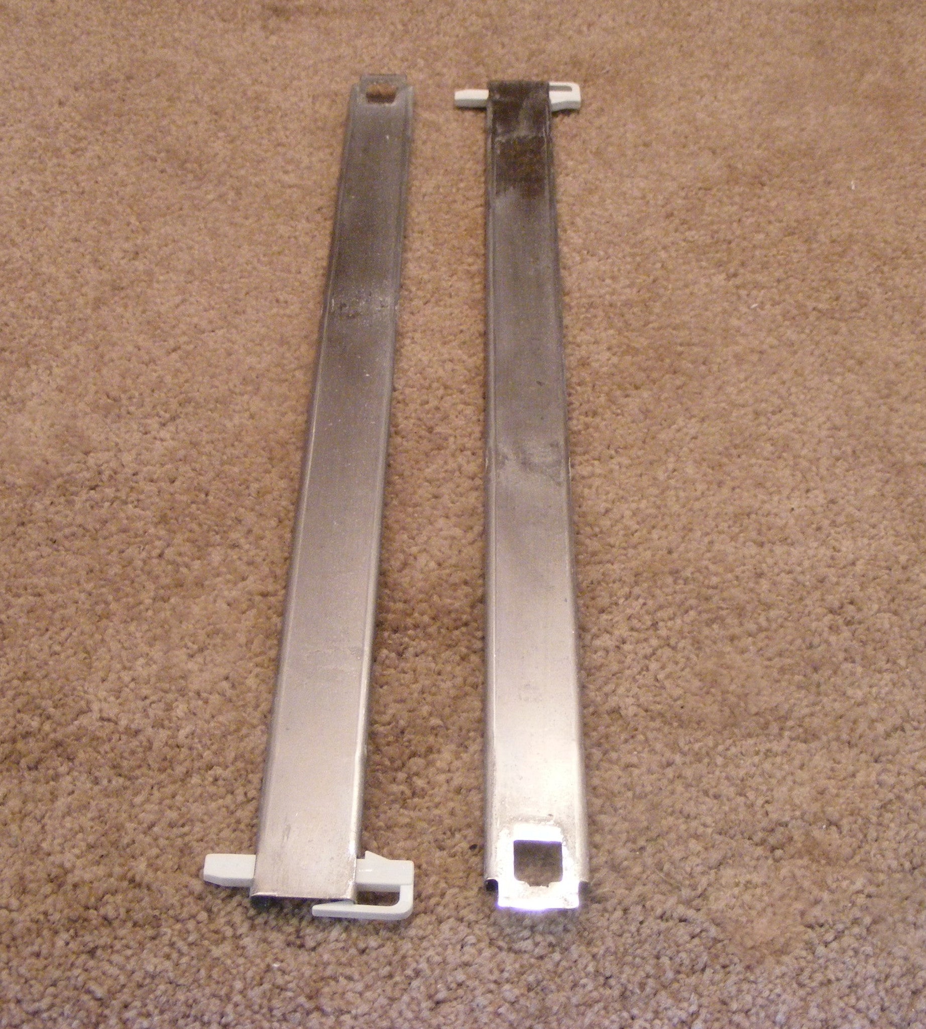 3369071 Whirlpool Dishwasher Dish Rack Track Set of 2