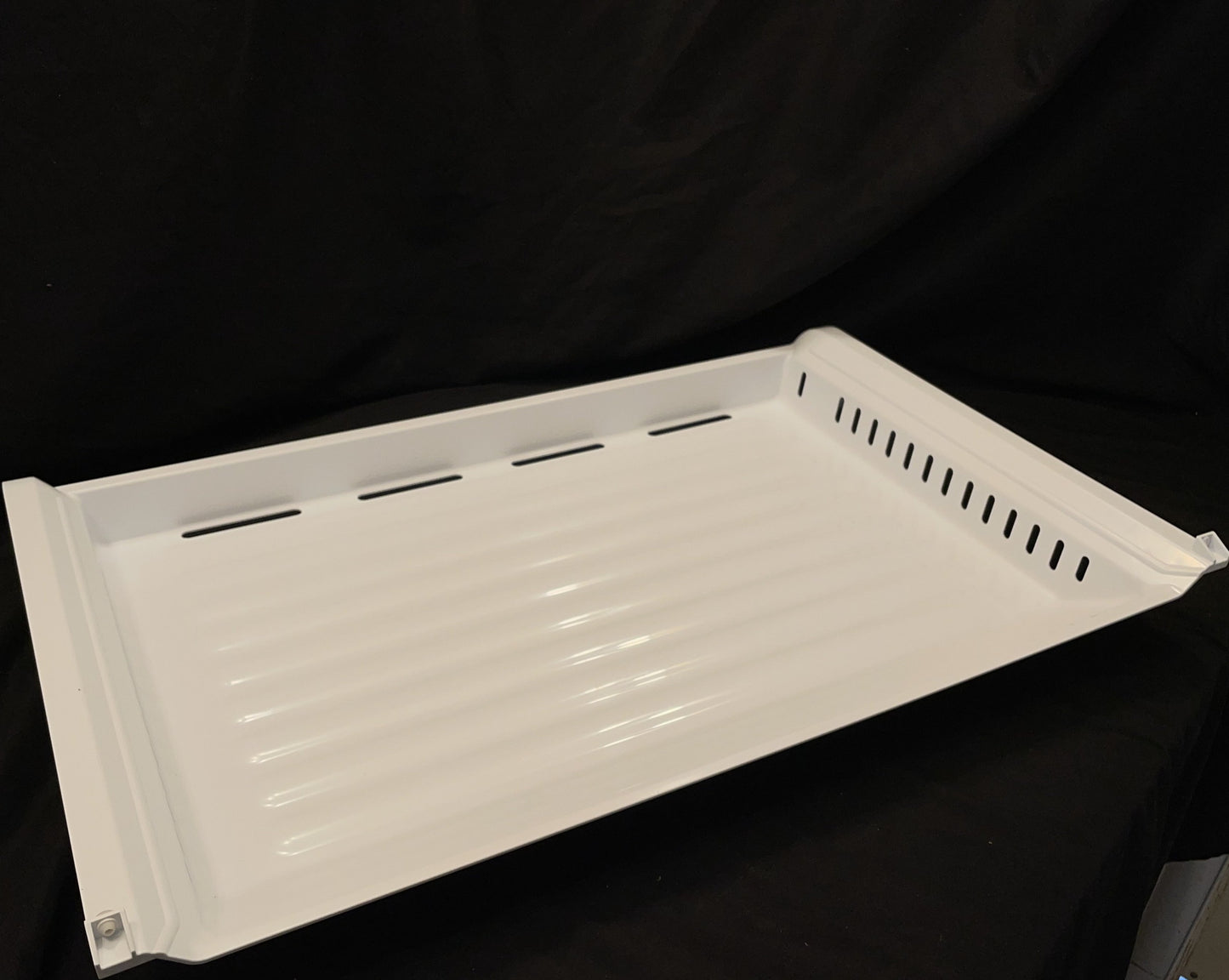 AJP73334501 LG Refrigerator Tray Assembly