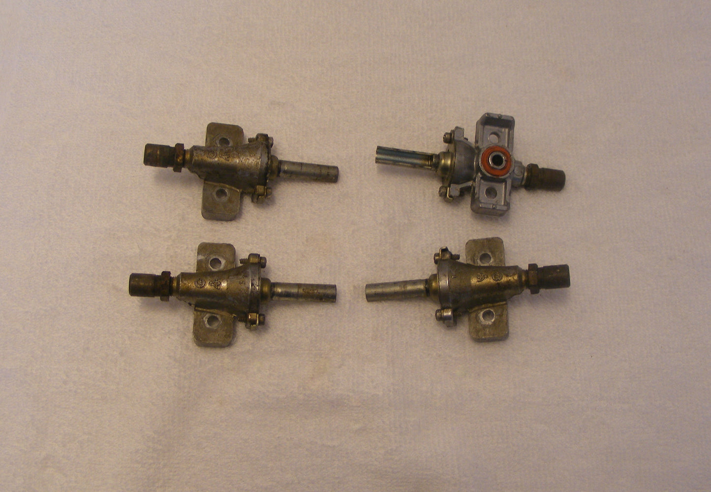 5303935128 316098600 Frigidaire Range Gas Burner Valve Set of 4