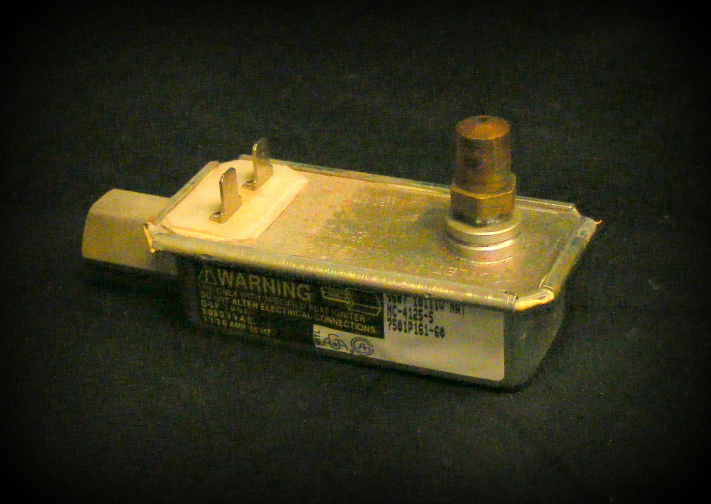 74002387 7501P161-60 gas valve 2