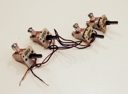 74003925 12500019 Maytag Range Burner Valve Set with Switches