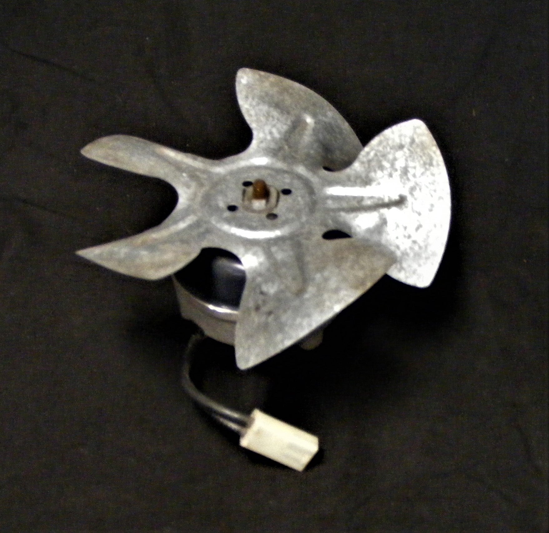 833697 Kenmore Refrigerator Condenser Fan Motor