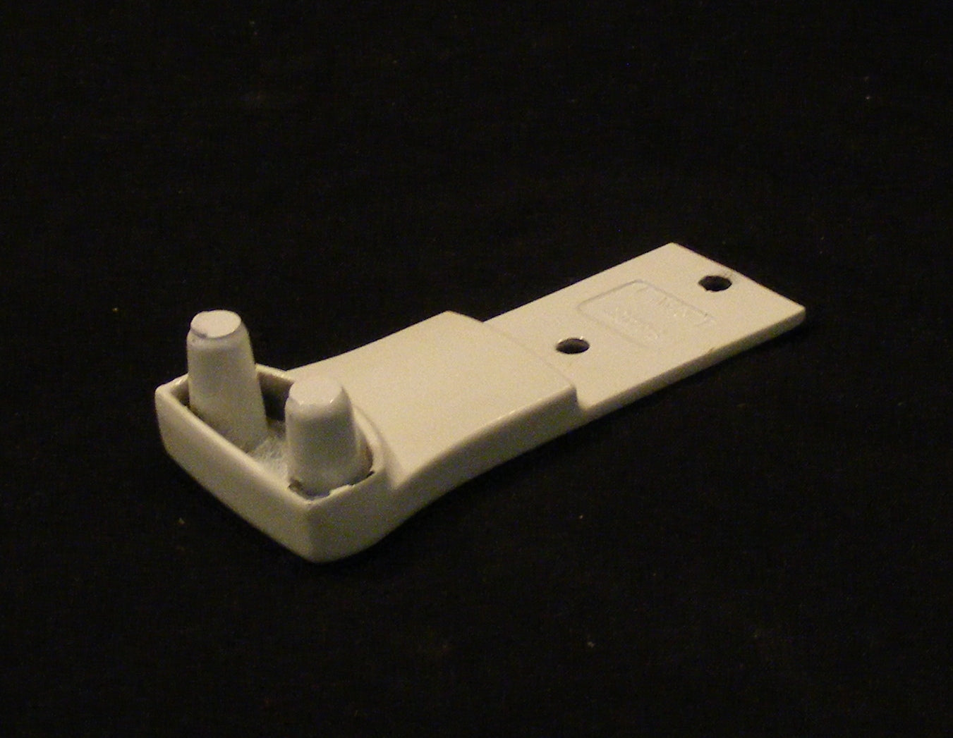 944157 Whirlpool Kenmore Refrigerator White Handle End Cap