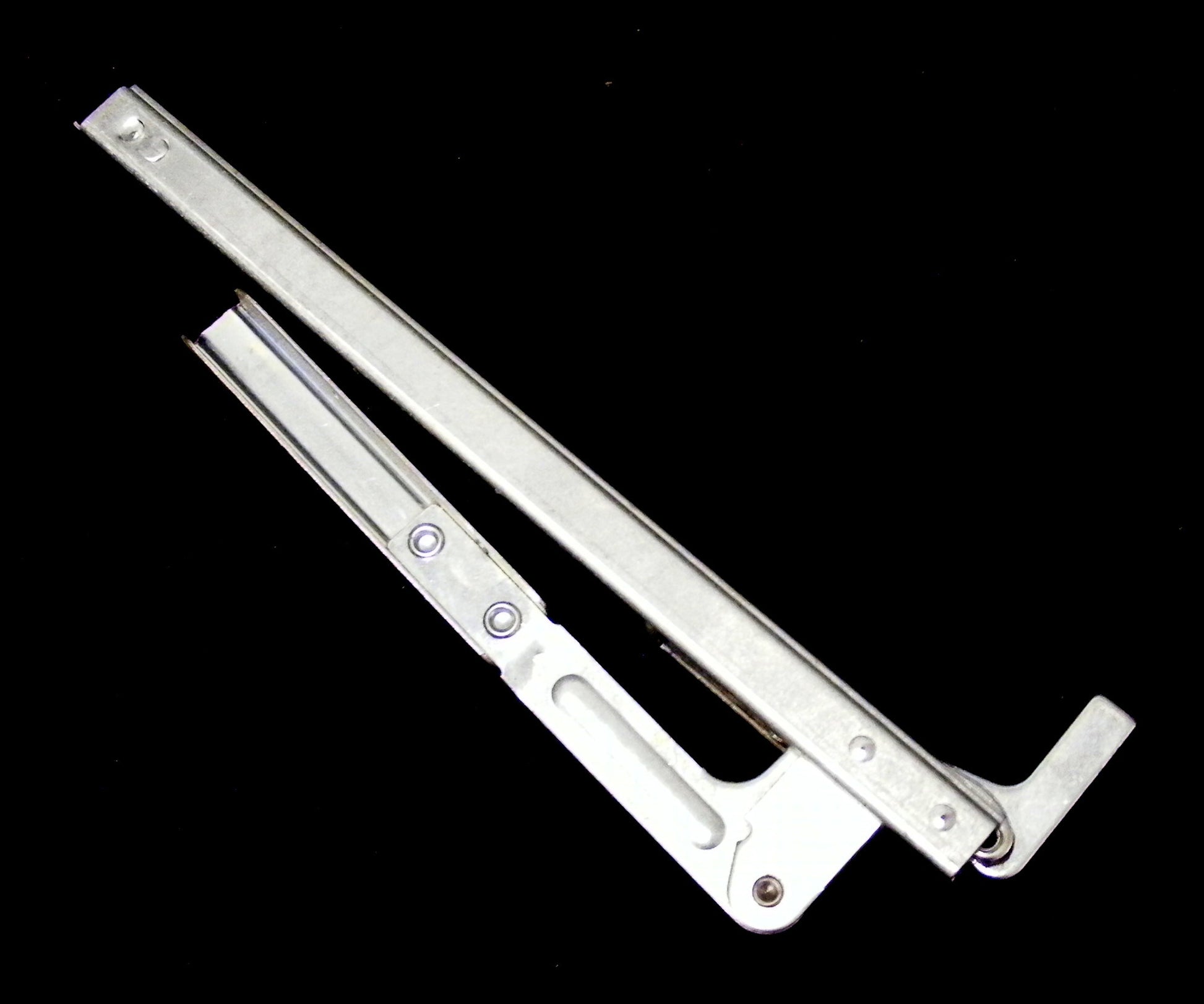 R0706011 right hinge 2