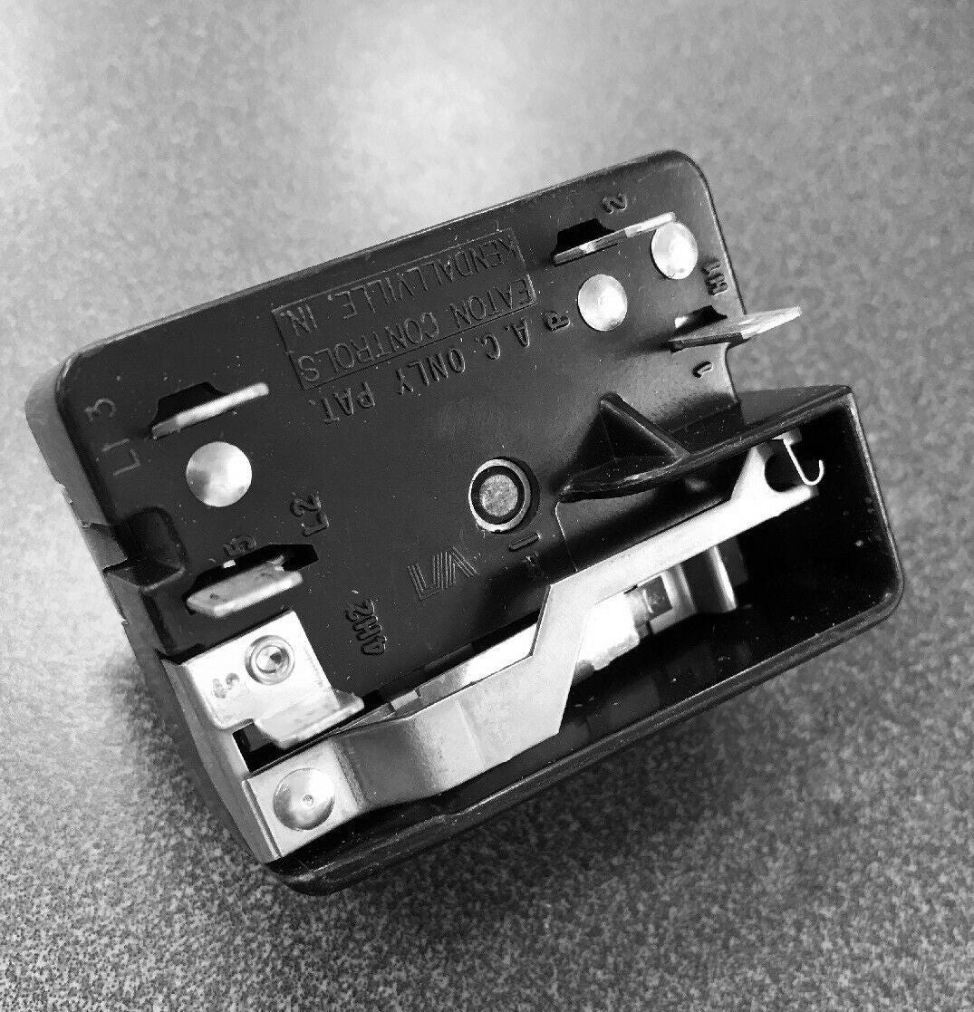 WB23m16 KS812715 Hotpoint Range 8