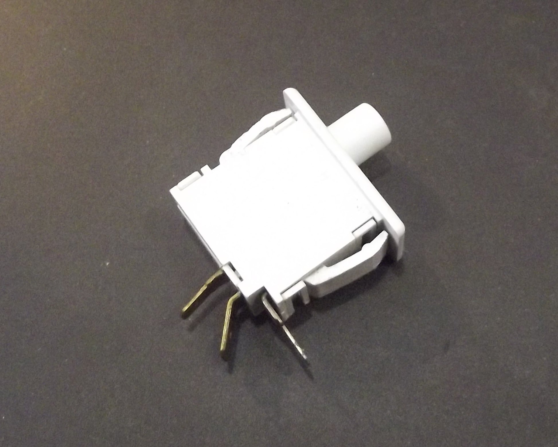 WE4M415 dryer door switch