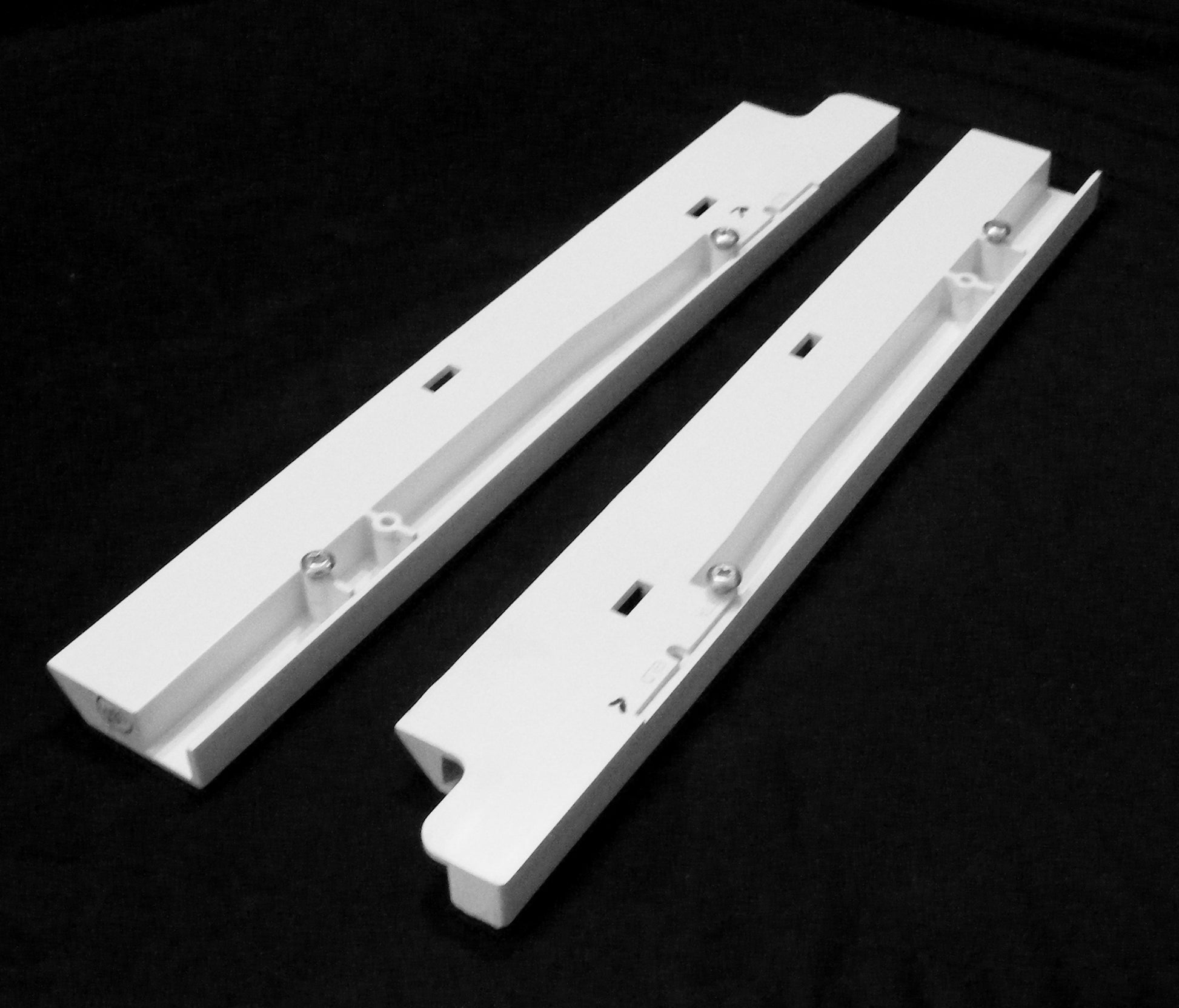 WP67001054 WP67001053 rails 2