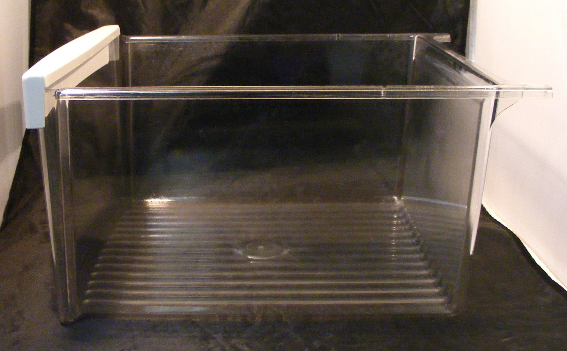 WR32x10834 crisper drawer pan 5