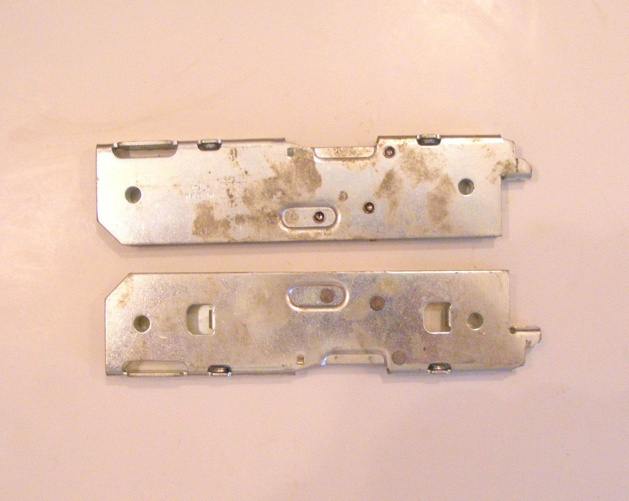 Wb10t10041 Ge Range Oven Door Hinge Receiver Set 3408